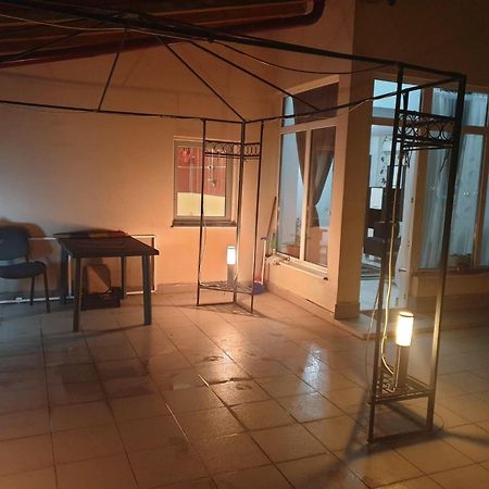 Sunset Holiday Home 布加勒斯特 外观 照片